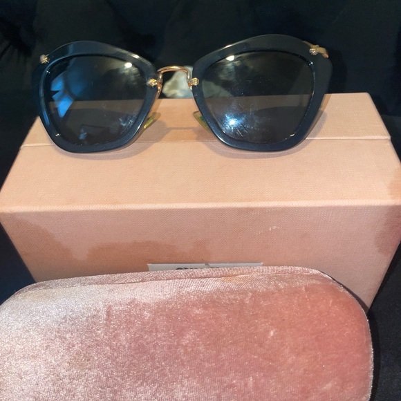 Women sunglasse main image 4